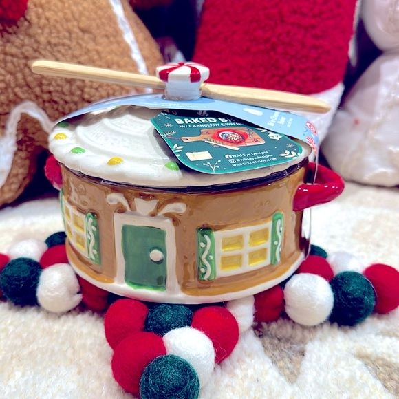 Wild Eye Designs Holiday Wild Eye Designs Gingerbread House Brie